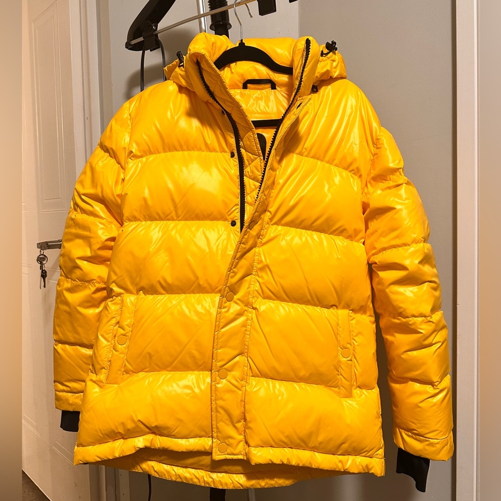 Aritizia TNA Super Puff Original